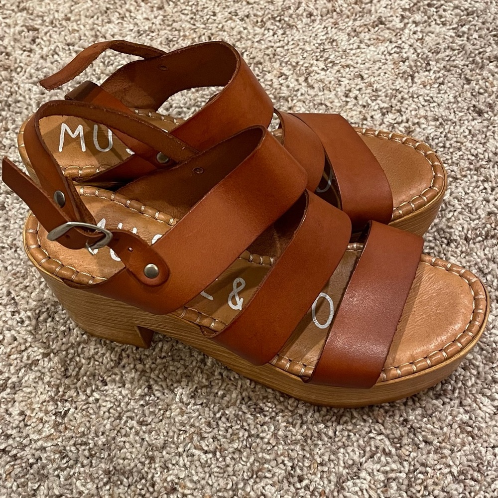 Musse and Cloud Platform Leather Sandals
